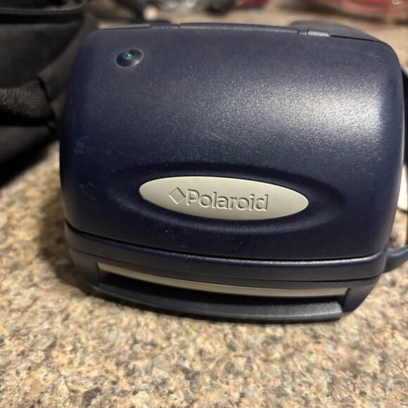 Instant Polaroid camera for content creators or capturing memories - Picture 4 of 4